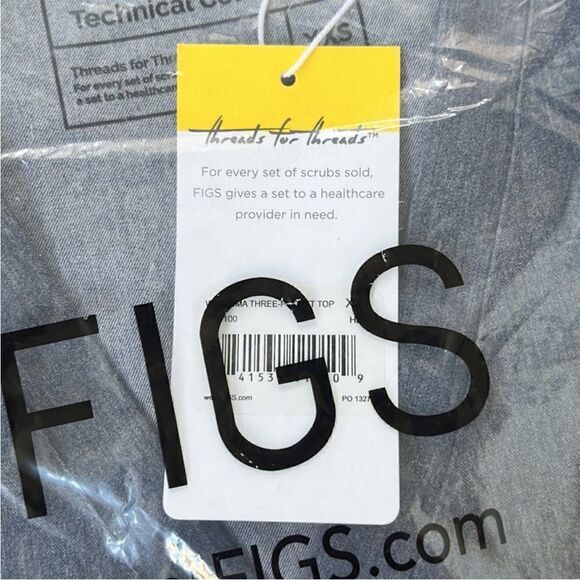 FIGS Casma Three Pocket V Neck Scrub Top - Picture 6 of 6